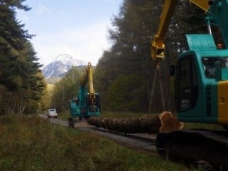 御小屋伐採場所から仮置場