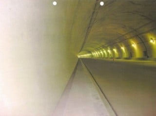第二東名高速道路掛川地区トンネル舗装工事